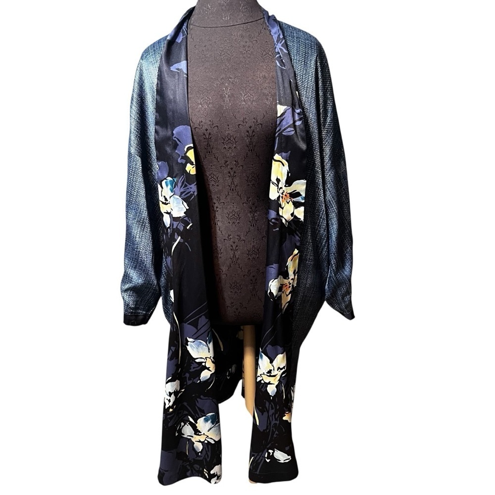 Reversible Navy Floral Satin Japanese Kimono Large